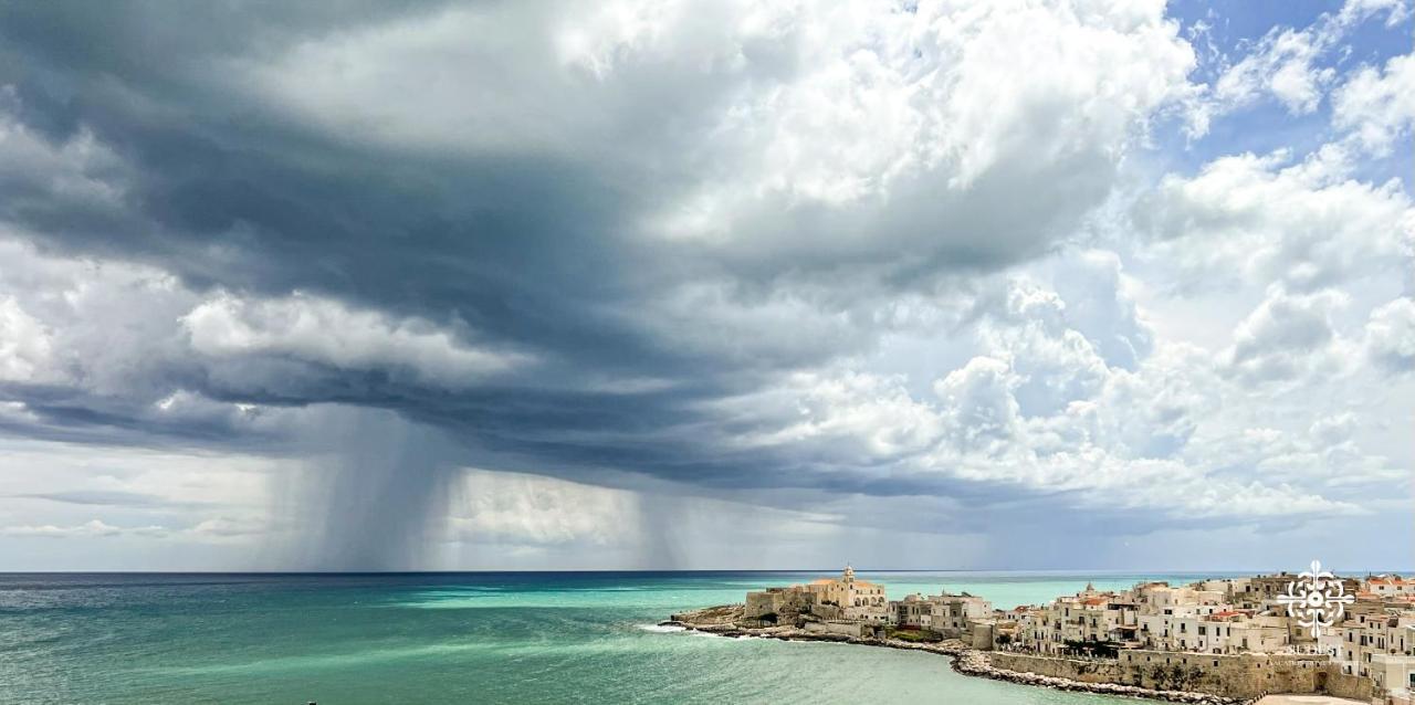 Apartamento Infinito - Attico Sul Mare Vieste Exterior foto
